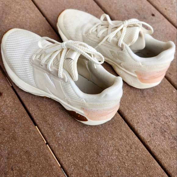 New Balance Kid's 1440 V1 Lace-up Running Shoe - Picture 4 of 6